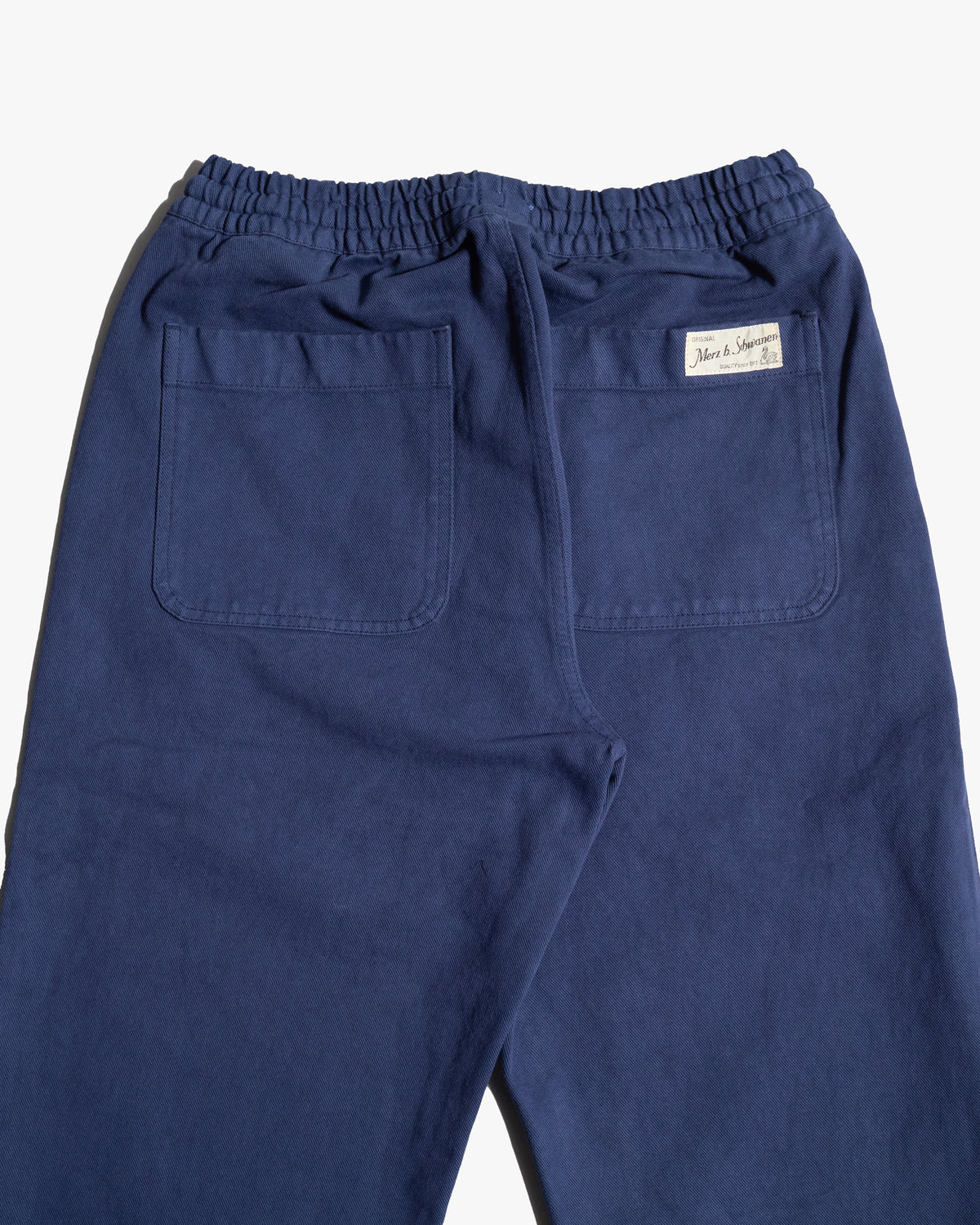 Merz b. Schwanen PANTS05 Workers Cotton Twill Drawstring Pants - Ink Blue | Merz b. Schwanen Chinos & Trousers | Jeanstore