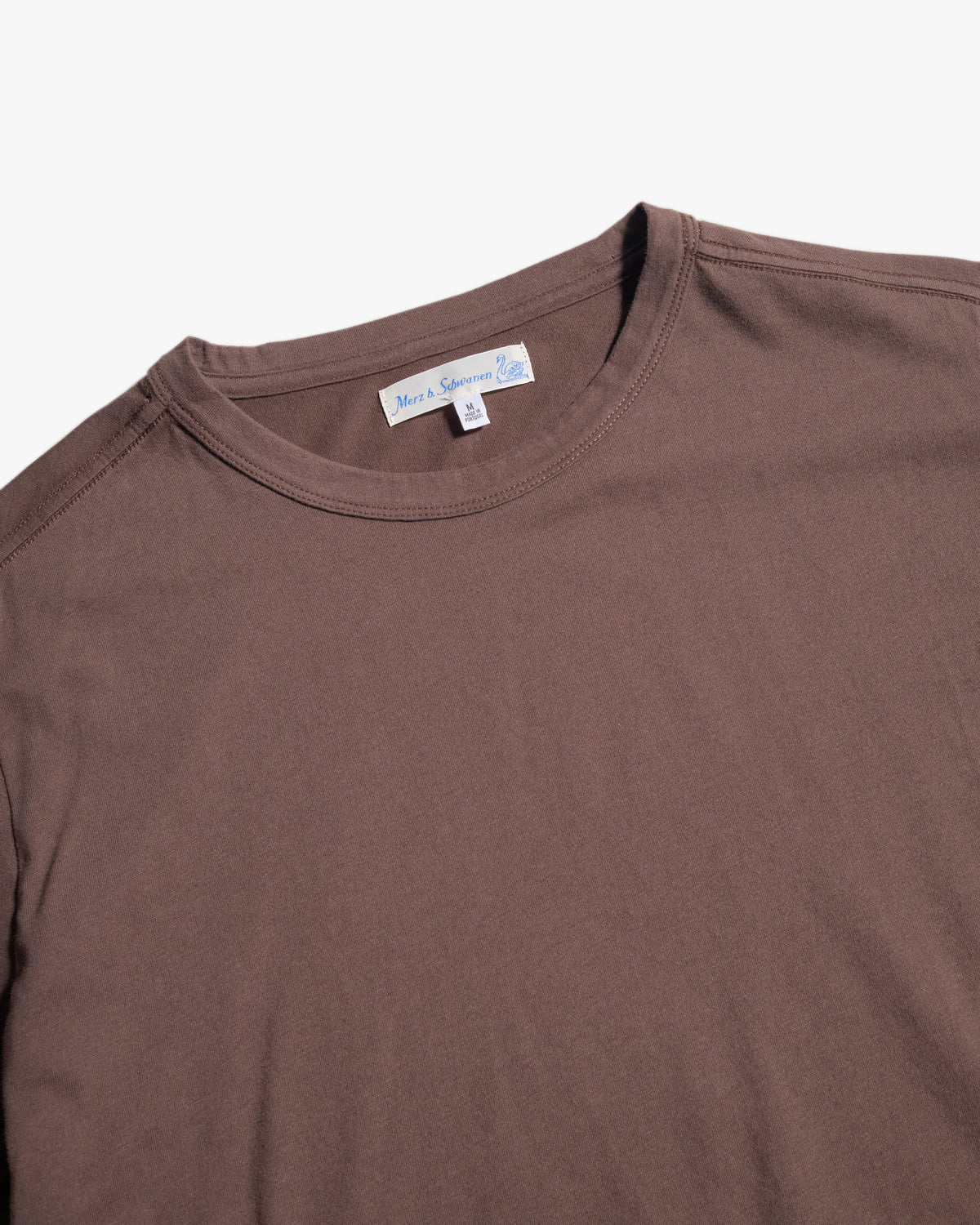 Merz b. Schwanen PIMATEE01 4.1oz Soft Pima Cotton Relaxed Tee - Chocolate | Merz b. Schwanen T Shirts | JEANSTORE