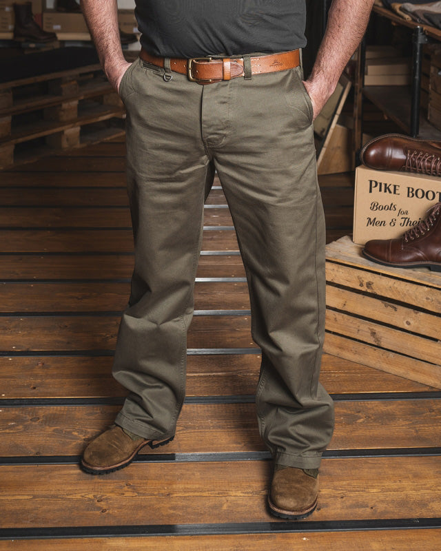 Pike Brothers Loose Fit 1940 Service Chino - Leesville Green | Pike Brothers Chinos & Trousers | JEANSTORE