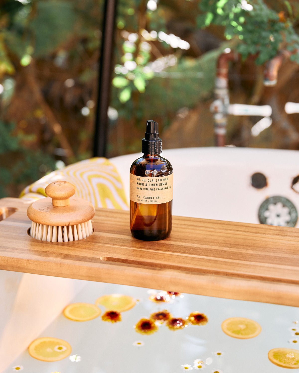 P.F. Candle Co. Room & Linen Spray Large - Ojai Lavender | P.F. Candle Co. Miscellaneous | JEANSTORE