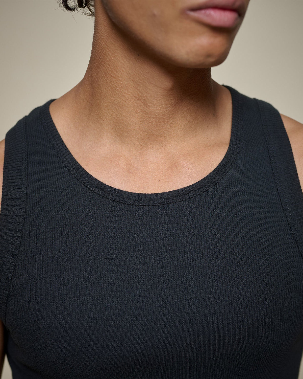Merz b. Schwanen RIBTANK01 7.2oz Ribbed Tank Top - Deep Black | Merz b. Schwanen T Shirts | JEANSTORE