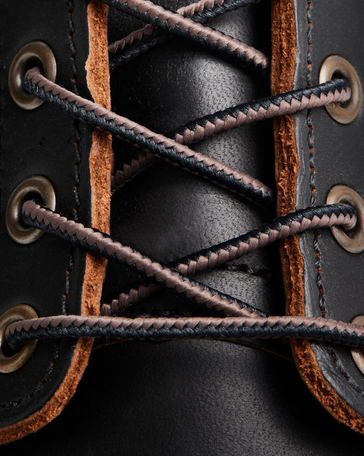 Red Wing 8849 Classic 6-Inch Moc Toe Boots - Black Prairie | Red Wing Boots | JEANSTORE