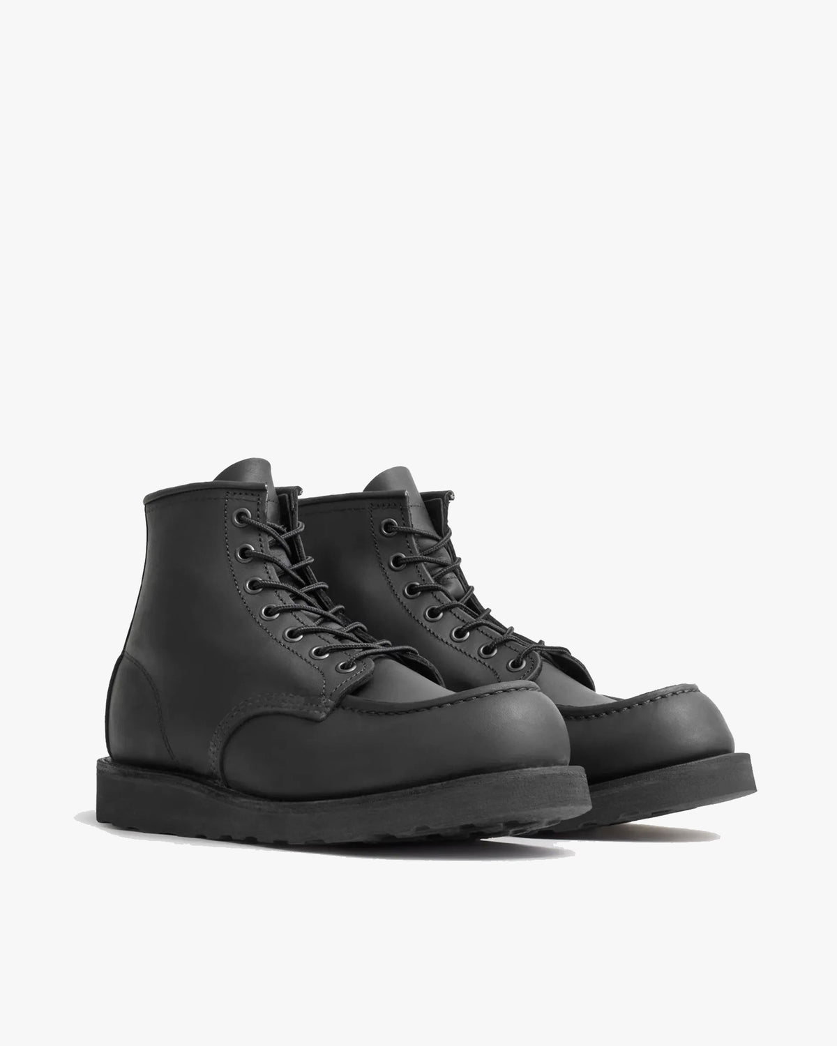 Red Wing 8074 Classic 6-Inch Moc Toe Boots - Black Harness | Red Wing Boots | JEANSTORE