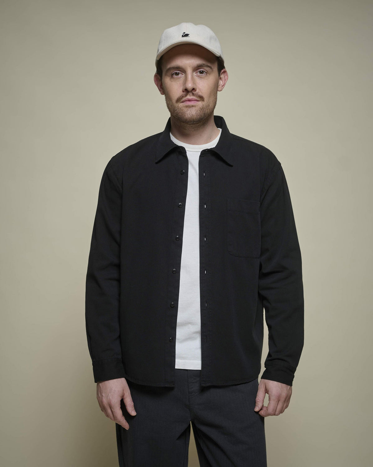 Merz b. Schwanen SHIRT01RT Cotton Twill L/S Shirt - Deep Black