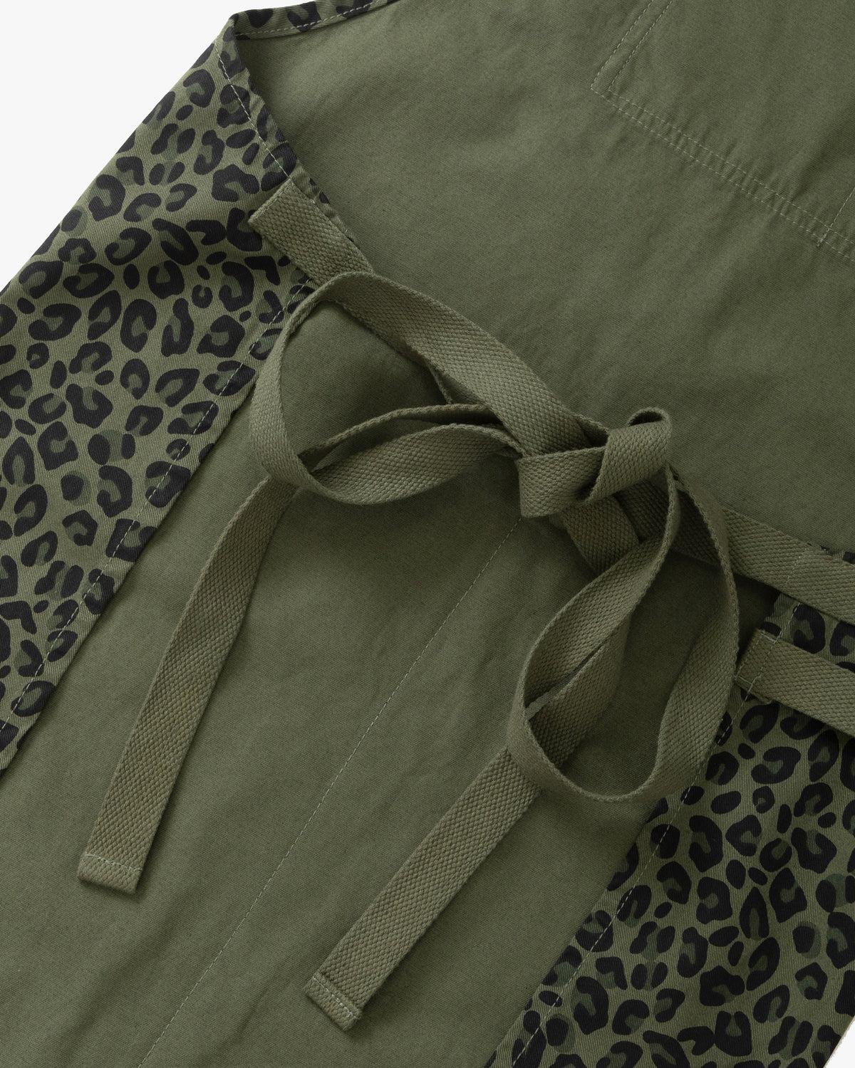 Service Works Patterned Apron - Green Leopard