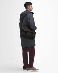 Barbour Heritage Field Waxed Messenger Bag - Olive / Black | Barbour Bags | Jeanstore