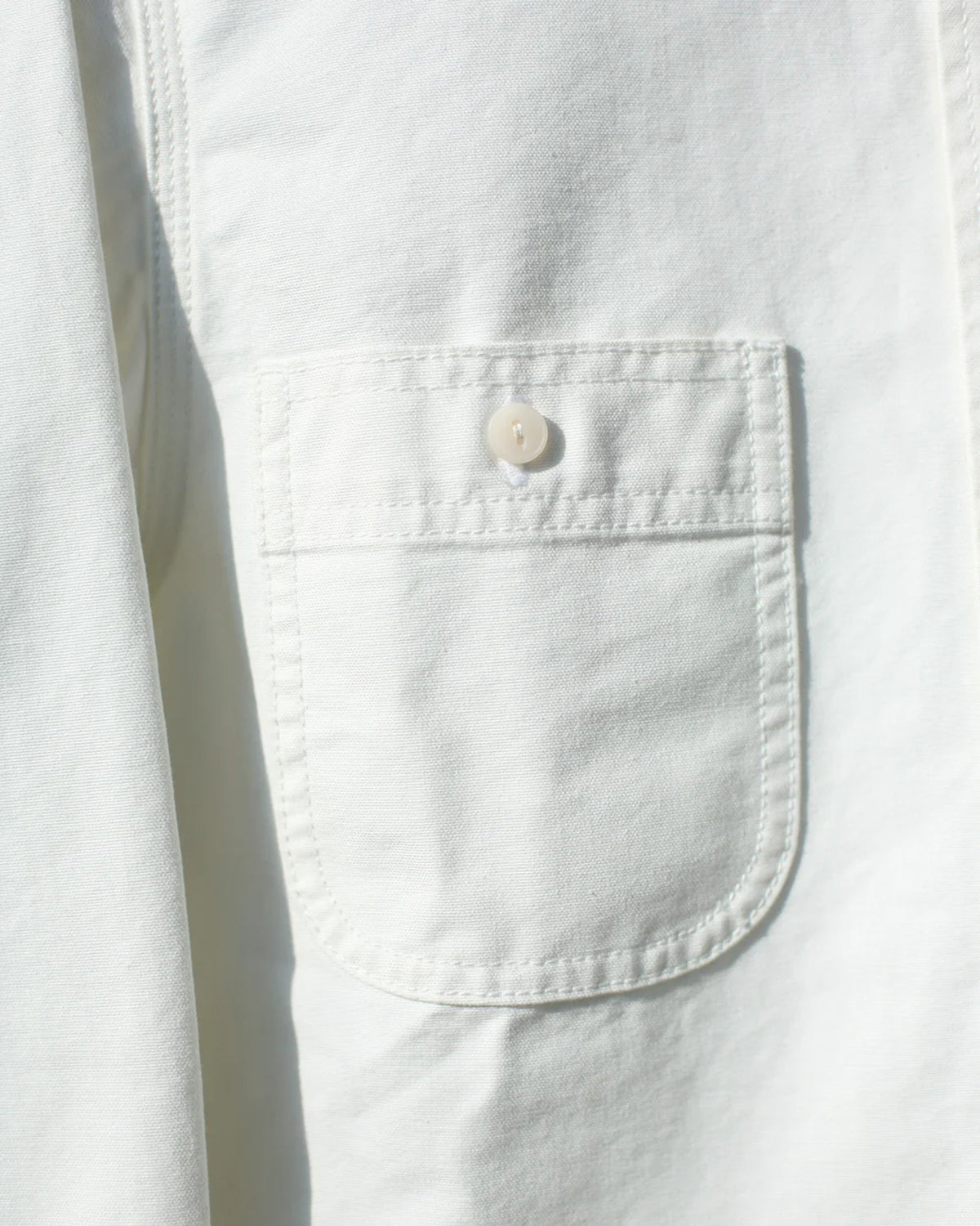 Unbranded UBS434 9oz Selvedge Oxford Work Shirt - White | The Unbranded Brand Shirts | JEANSTORE