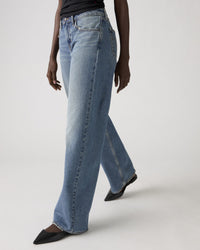 Levi's® Womens Low Loose Jeans - Rescued City