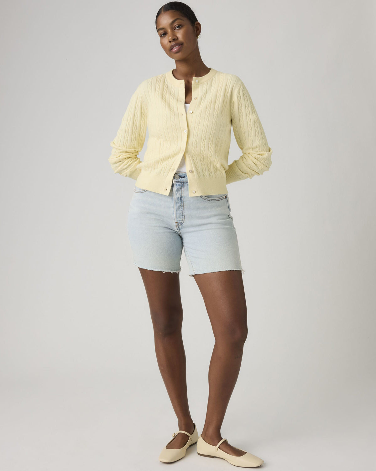 Levi's® Womens 501 Mid-Thigh Lightweight Shorts - Gifted Back