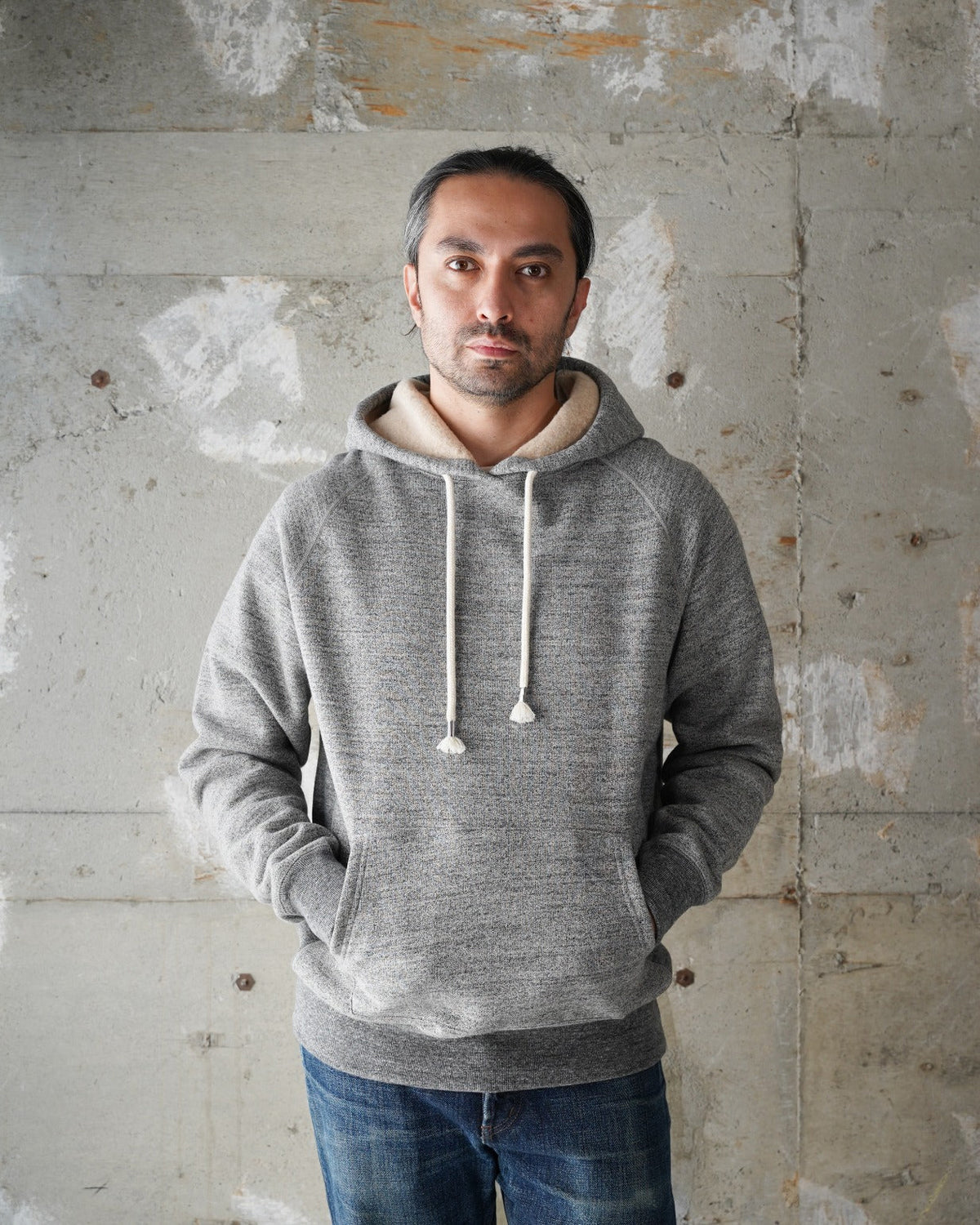 Wonder Looper Fleeced Foxfibre® Pullover Hoodie - Charcoal | Wonder Looper Sweaters & Knitwear | JEANSTORE