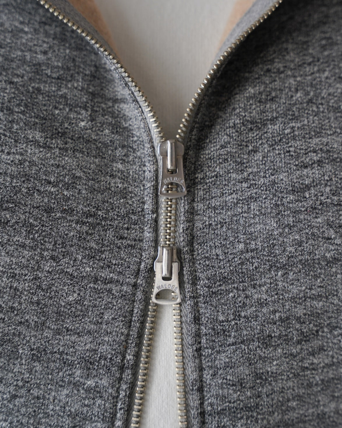 Wonder Looper Fleeced Foxfibre® Zip Hoodie - Charcoal | Wonder Looper Sweaters & Knitwear | JEANSTORE