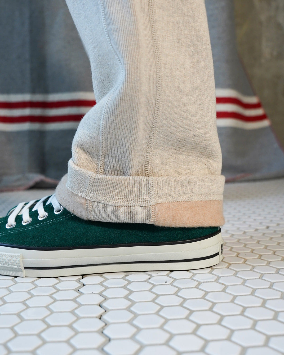 Wonder Looper Fleeced Foxfibre® Sweatpants - Oatmeal | Wonder Looper Chinos & Non-Denim Pants | JEANSTORE