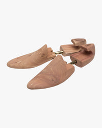 Loake Hook-Backed Shoe Trees - Cedar | Loake Shoemakers Garment Care | JEANSTORE