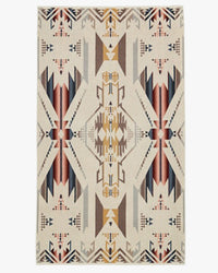 Pendleton Oversized Jacquard Spa Towel - White Sands Tan | Pendleton Lifestyle | JEANSTORE