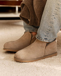 Shepherd® Of Sweden Anton Sheepskin Slippers - Stone