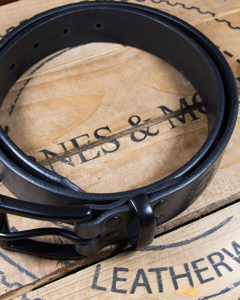 Barnes and Moore Garrison Leather Belt - Black / Black | Barnes and Moore Belts | JEANSTORE