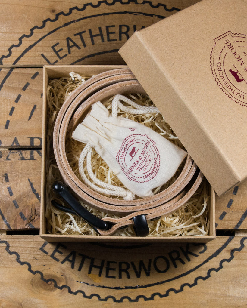 Barnes and Moore Garrison Leather Belt - Natural / Black | Barnes and Moore Belts | JEANSTORE