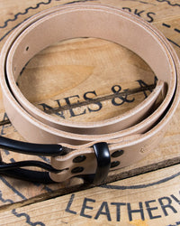 Barnes and Moore Garrison Leather Belt - Natural / Black | Barnes and Moore Belts | JEANSTORE