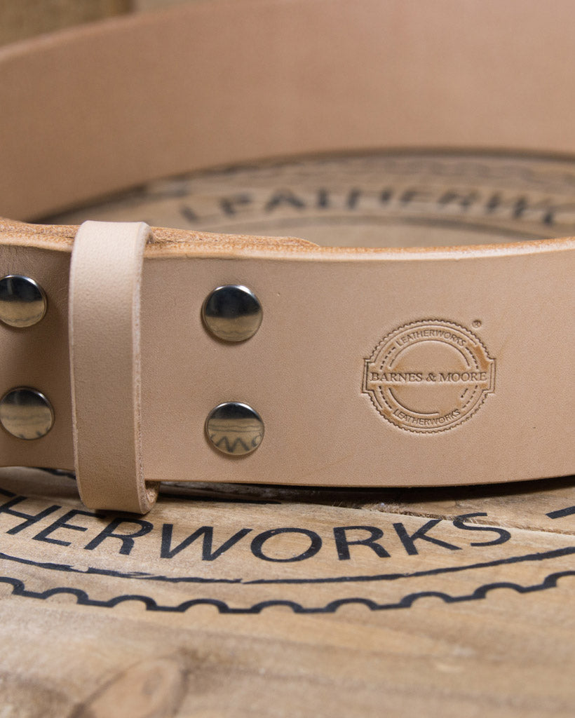 Barnes and Moore Harness Leather Heavyweight Belt - Natural / Nickel | Barnes and Moore Belts | JEANSTORE