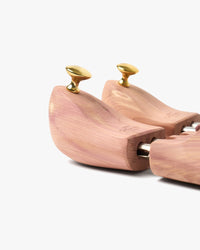Cheaney Cedarwood Shoe Trees - 1 Pair | Cheaney Shoes Garment Care | JEANSTORE