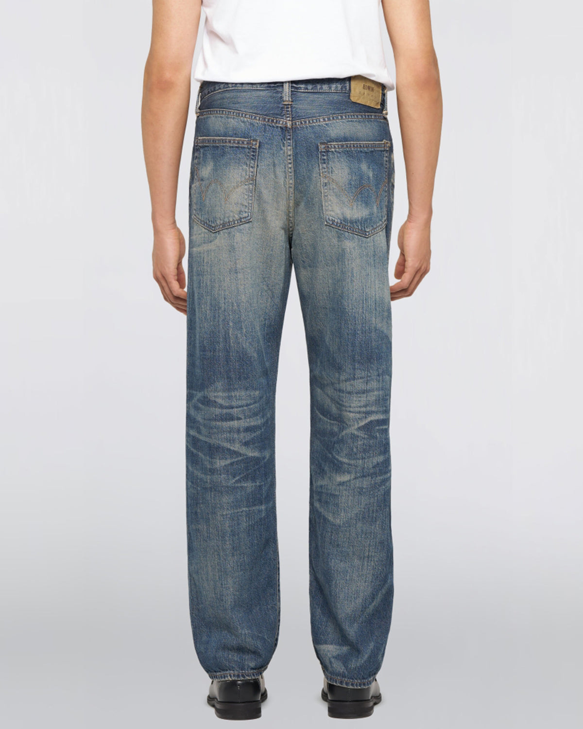 Edwin Made in Japan Loose Fit Mens Jeans - 10.5oz Kaihara Lightweight Red Selvage Denim / Blue Dark Used