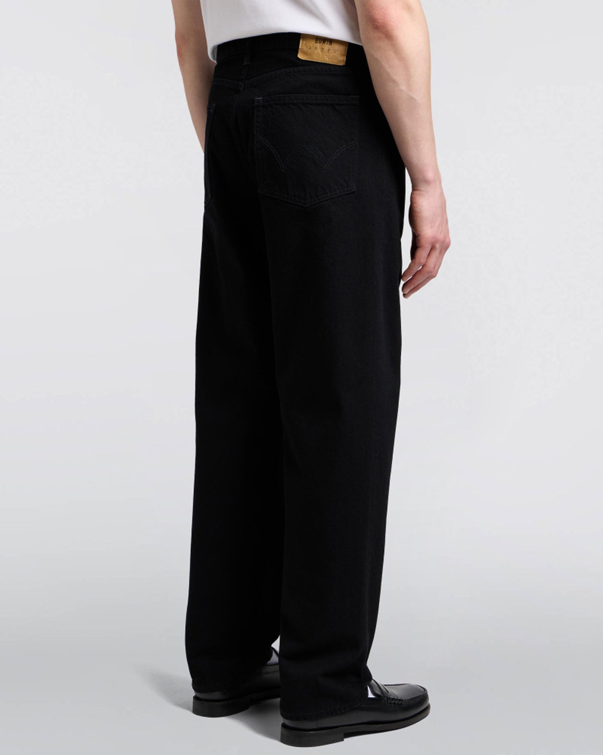 Edwin Made in Japan Loose Fit Mens Jeans - 13oz Kaihara Right Hand Denim / Black Unwashed