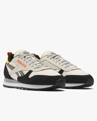 Reebok Classic Leather - Alabaster / Black / Fierce Gold | Reebok Classic Trainers | JEANSTORE