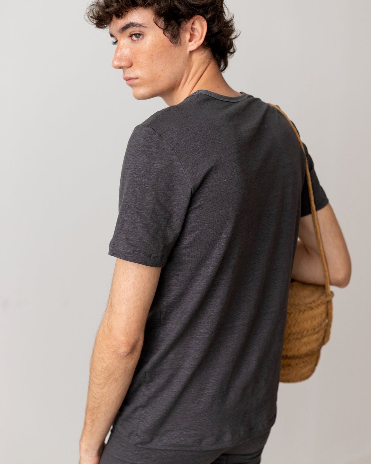 TA-CT Kern Linen T Shirt - Anthracite | TA-CT T Shirts | JEANSTORE