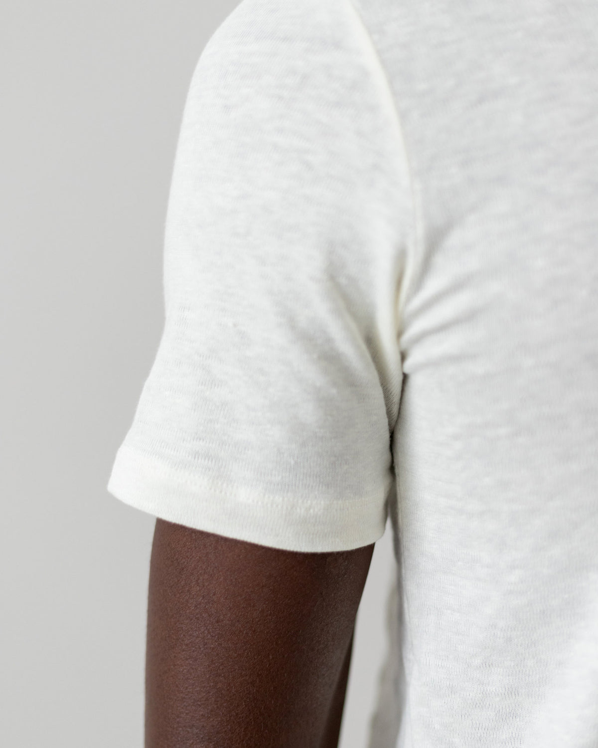 TA-CT Kern Linen T Shirt - Off White | TA-CT T Shirts | JEANSTORE