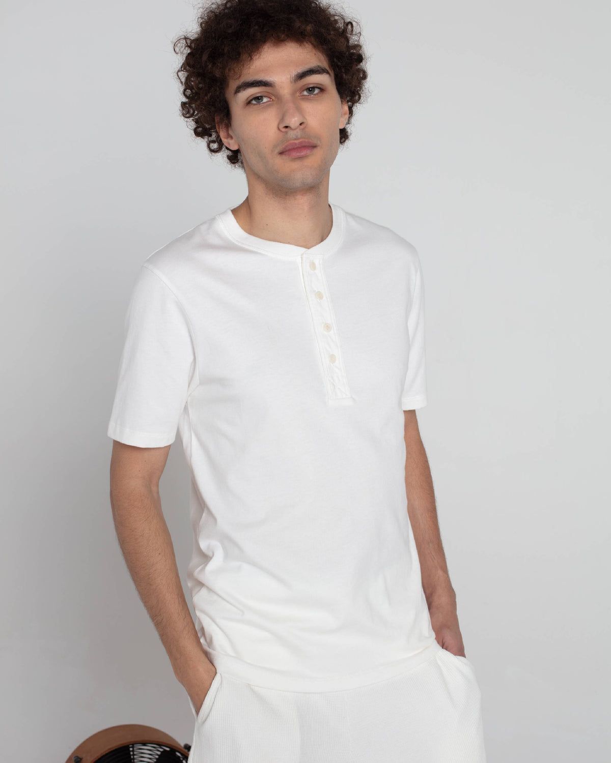 Le Mont St Michel Trenor Henley Tee - Off White | Le Mont St Michel T Shirts | JEANSTORE