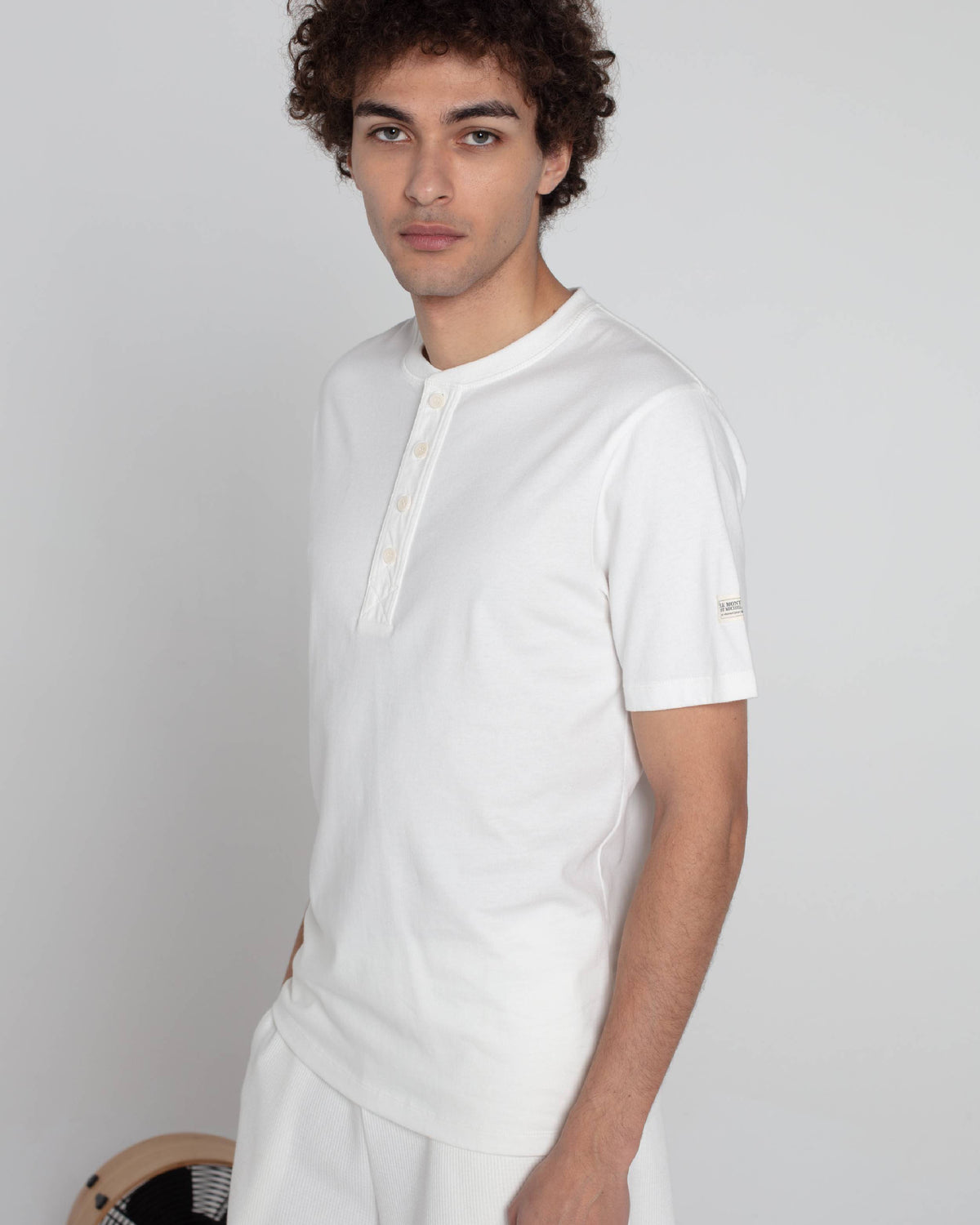 Le Mont St Michel Trenor Henley Tee - Off White | Le Mont St Michel T Shirts | JEANSTORE