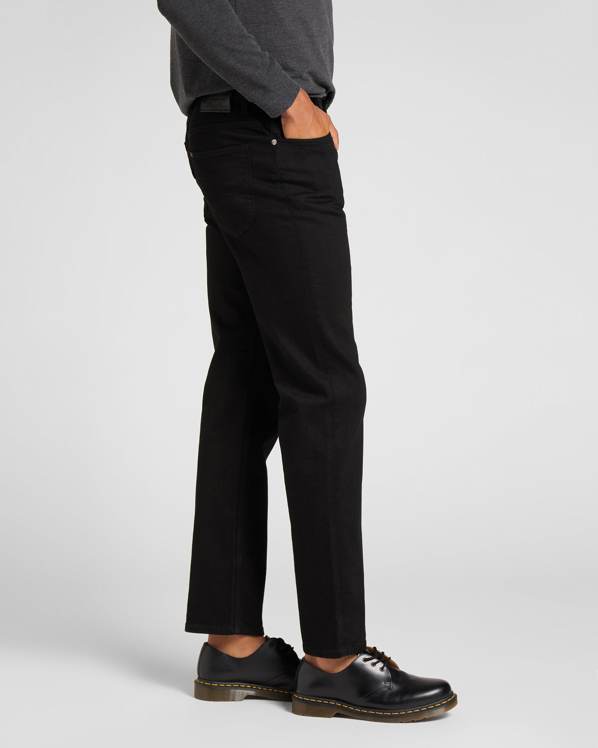 Lee Brooklyn Straight Regular Fit Mens Jeans - Clean Black | Lee Jeans | JEANSTORE