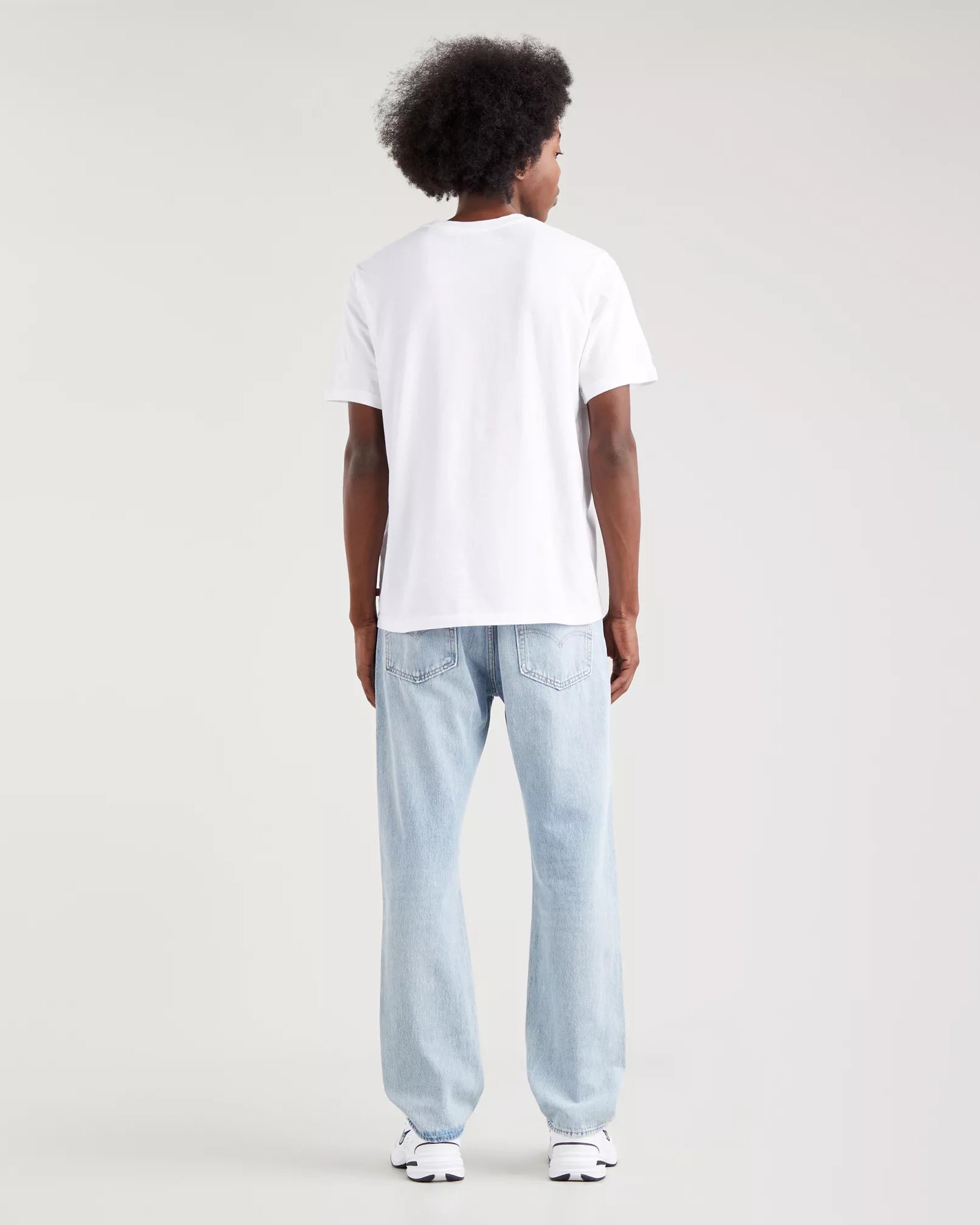 Levi's® Relaxed Fit Poster Logo Tee - White – JEANSTORE