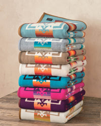 Pendleton Chief Joseph Jacquard Robe Blanket - Khaki | Pendleton Lifestyle | JEANSTORE