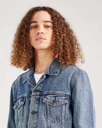 Levi's® Trucker Denim Jacket - Skyline | Levi's® Jackets & Coats | JEANSTORE