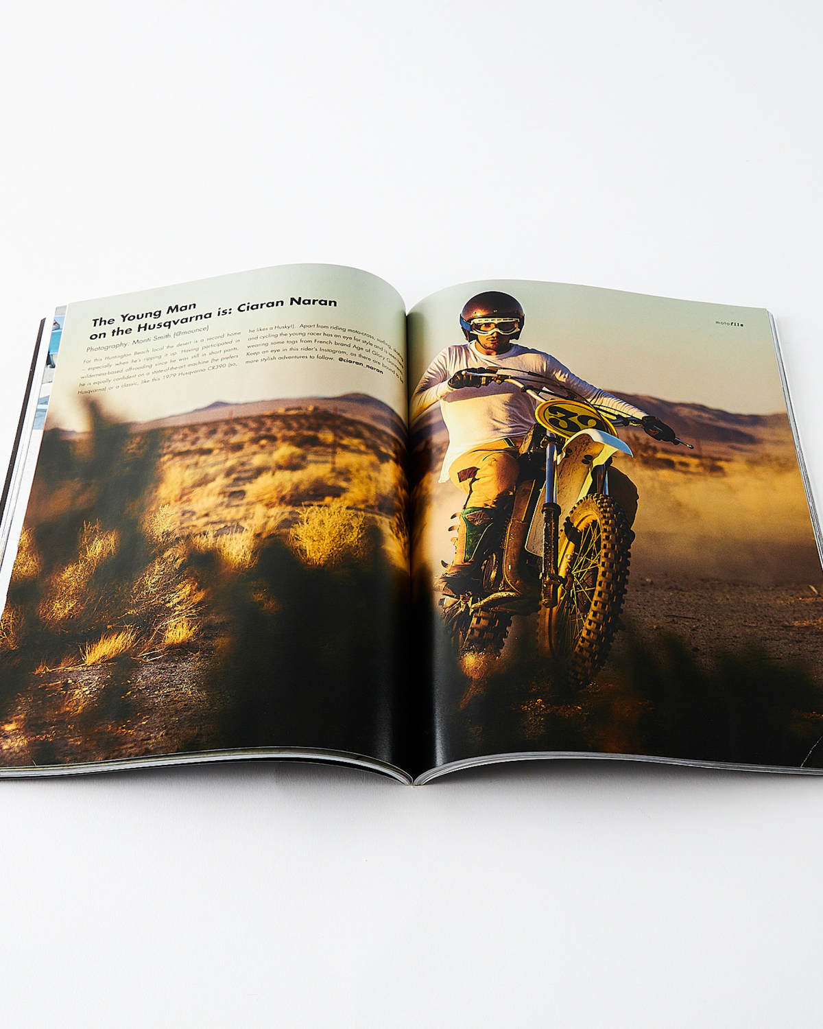 Clutch Magazine Vol. 86 & Mens File 26 - 2022.8 | World Club Lightning Lifestyle | JEANSTORE