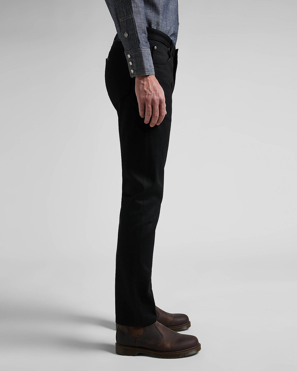 Lee 101 Rider Slim Fit Kaihara Recycled Cotton 14oz Selvedge Mens Jeans - Dry Black | Lee Jeans | JEANSTORE