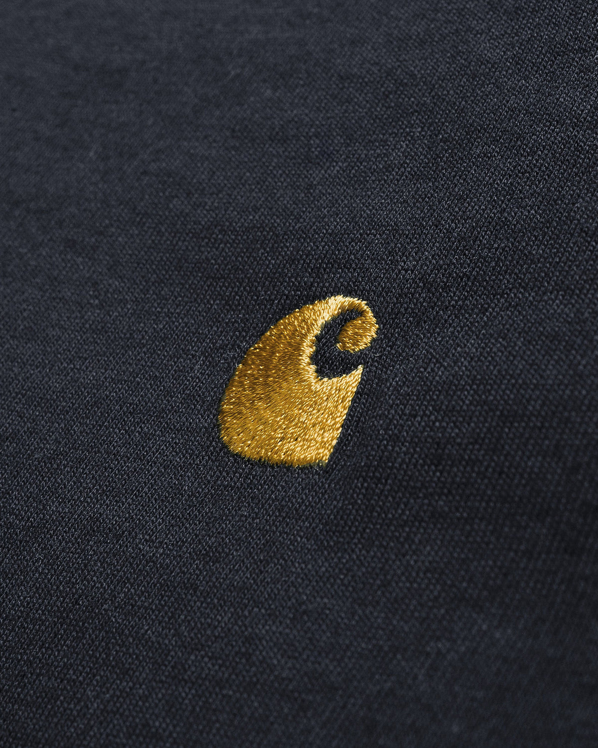 Carhartt WIP L/S Chase Tee - Dark Navy / Gold | Carhartt WIP T Shirts | JEANSTORE