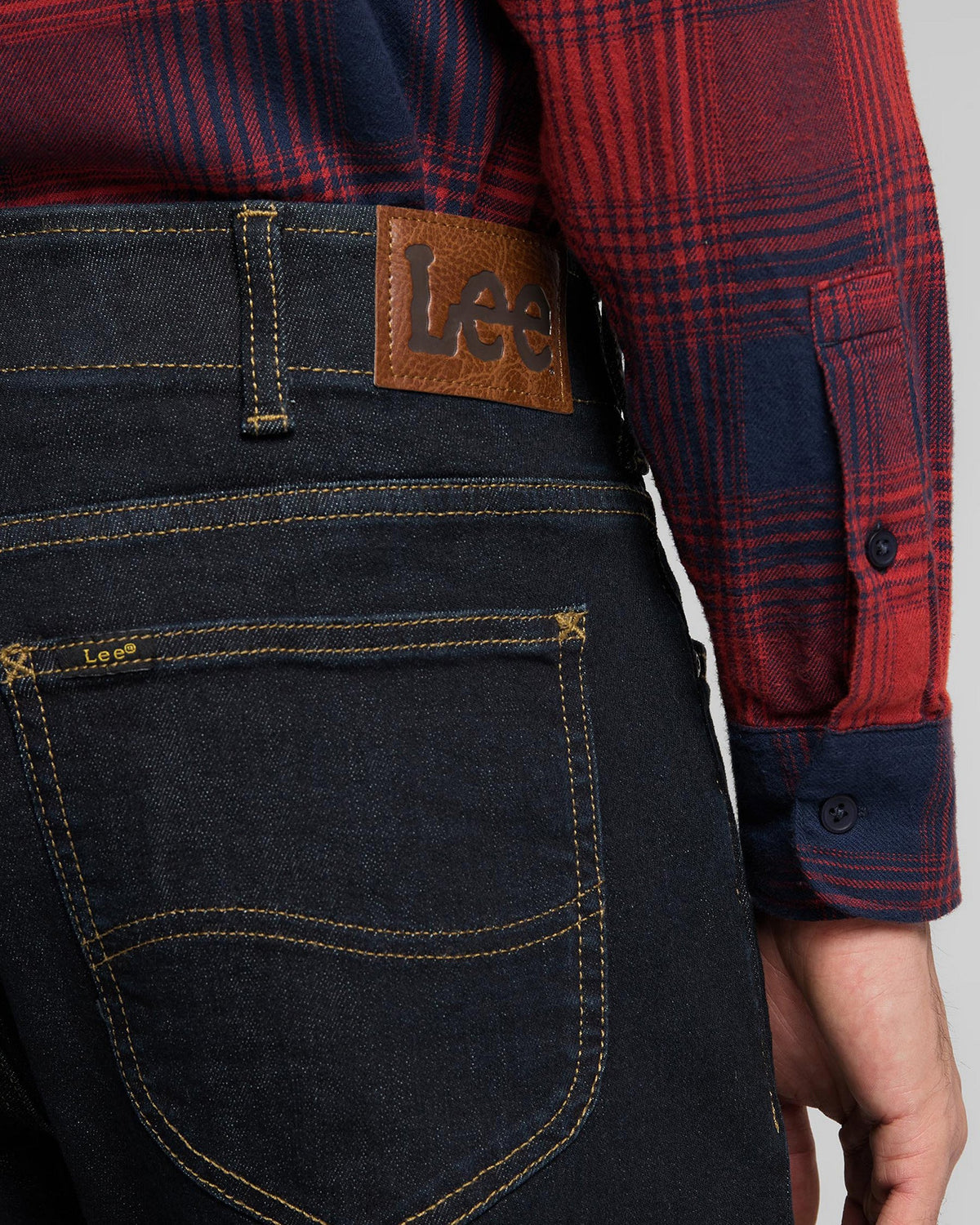 Lee Slim Fit Extreme Motion Mens Jeans - MVP Rinse | Lee Jeans | JEANSTORE