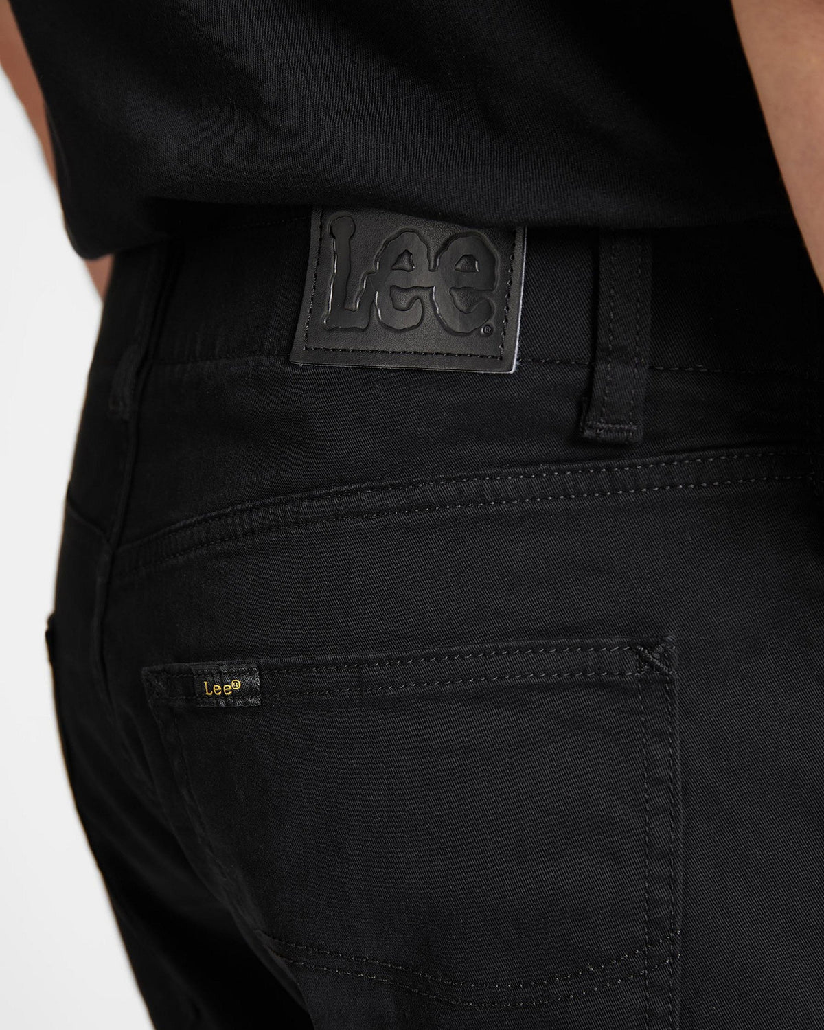 Lee Straight Fit Extreme Motion Mens Cotton Twill Trousers - Black | Lee Chinos & Trousers | JEANSTORE