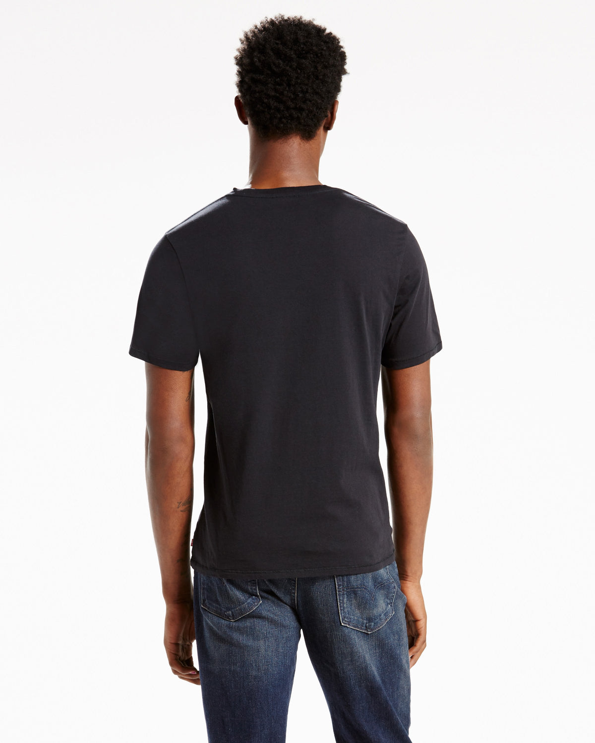 Levi's® Housemark Tee - Black | Levi's® T Shirts | JEANSTORE