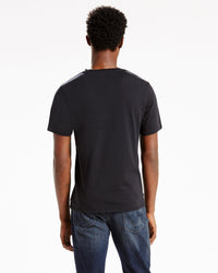 Levi's® Housemark Tee - Black | Levi's® T Shirts | JEANSTORE