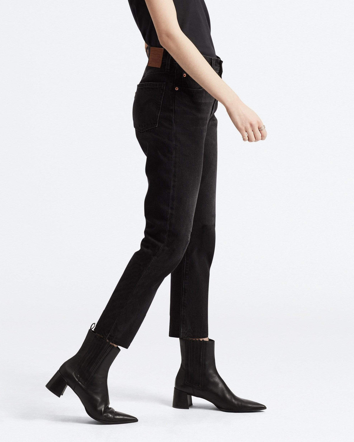 Levi's® Womens 501 Crop Jeans - Black Sprout | Levi's® Jeans | JEANSTORE