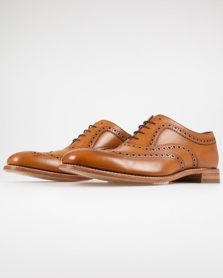 Loake Design Fearnley Brogue Oxford - Tan | Loake Shoemakers Shoes | JEANSTORE