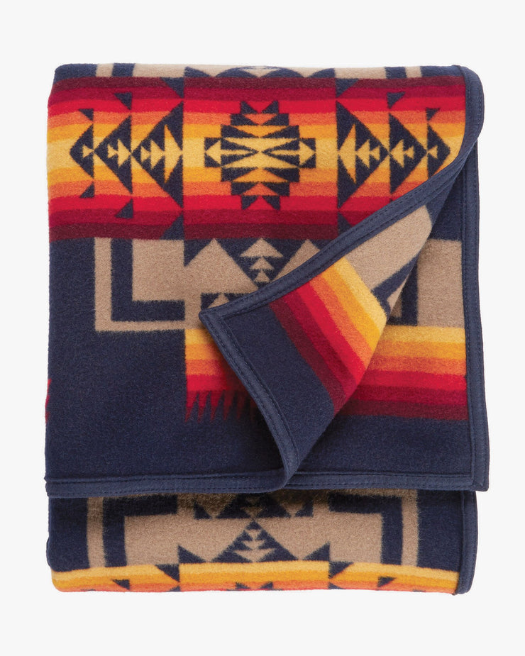 Pendleton Chief Joseph Jacquard Robe Blanket - Indigo | Pendleton Miscellaneous | JEANSTORE