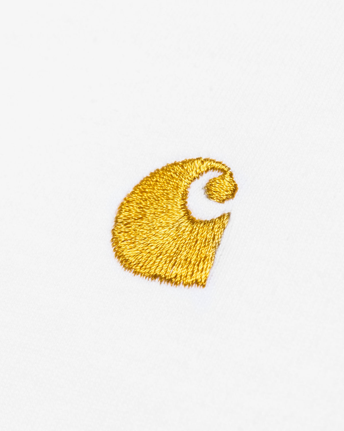 Carhartt WIP S/S Chase Tee - White / Gold | Carhartt WIP T Shirts | JEANSTORE
